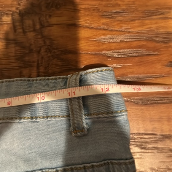 Distressed Light Blue Denim Shorts - Picture 4 of 4